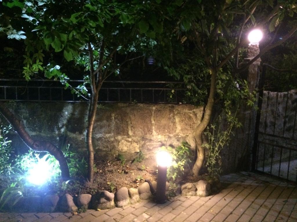 Villa La Familia Makhinjauri Exterior photo
